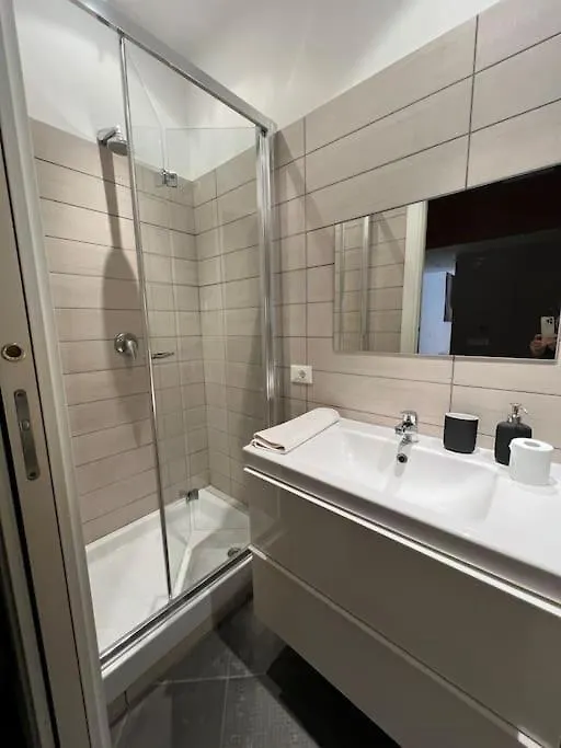 Monteverde Apartment Roma 0*,  Italia