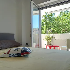 Living Int 2 Apartamento